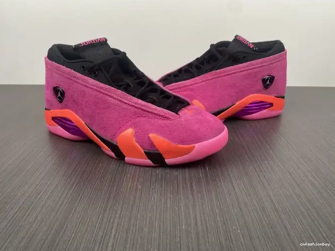 Shocking Retro Low (W) 14 Pink Jordan DH4121-600 0427